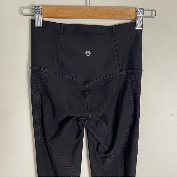 Lululemon Mapped Out High-Rise Tight 28" Black / Marvel size 4 yoga stretch gym - Picture 9 of 12